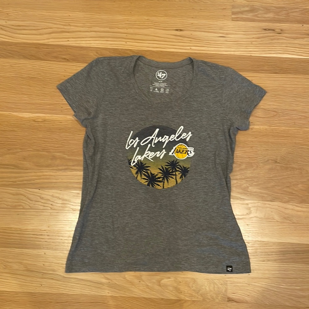 Grey Lakers t-shirt, size medium, excellent condition